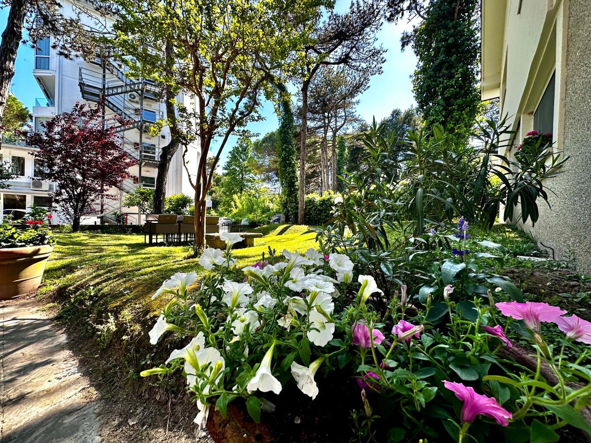 Villa Greif Pineta Lignano Sabbiadoro Extérieur photo